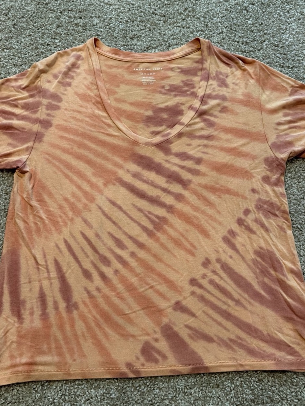American Eagle Outfitters Women's Rust and Brown Tie-Dye V-Neck Tee